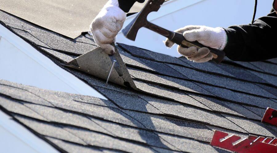 Professional gutter cleaning in Bearden, AR